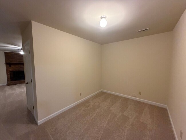 Foto del edificio - Exclusively Offered by Muse Realty Rentals, LLC.