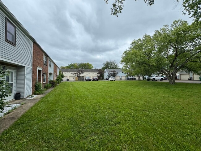 Building Photo - 307 Cross Wind Dr