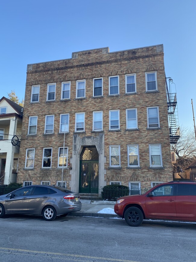 Building Photo - 26 Van Winkle Ave