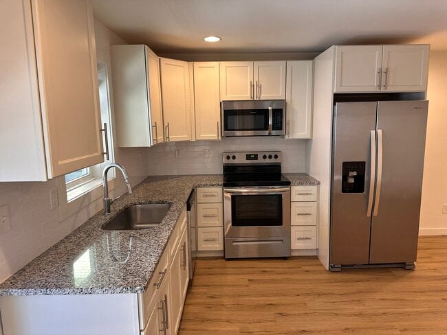 Building Photo - 799 Piedmont Ave NE