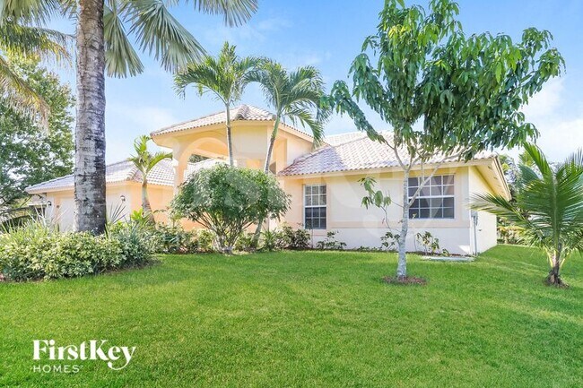 Foto del edificio - 562 SW Dairy Rd