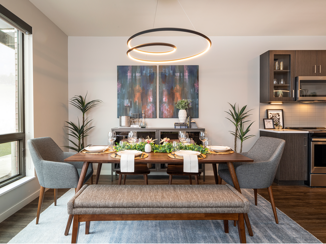 Building Photo - Crescent Apartments