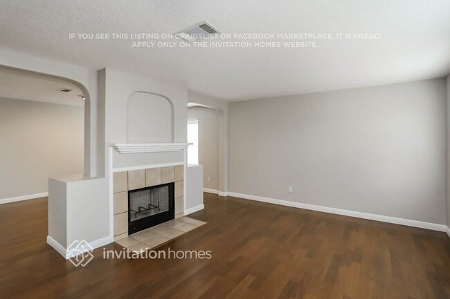 Building Photo - 708 Meadowgate Dr