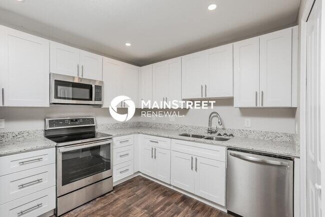 Foto del edificio - 4 Bedroom Pet-Friendly Home in Orlando, FL with Main Street Renewal