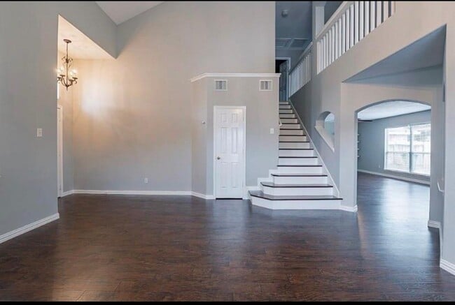 Foto del edificio - 18102 Spring Run Ln