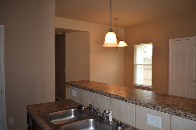 Building Photo - 1607Pontotoc