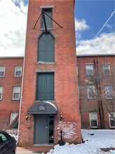 Building Photo - 1 Russell St