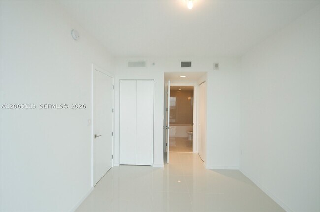 Foto del edificio - 5300 NW 85th Ave