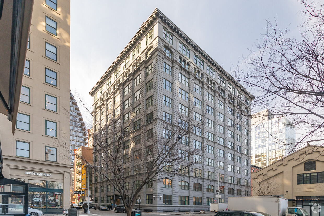 Primary Photo - Sweeney Building