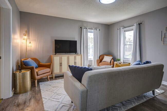 Foto del edificio - 220 Highland Ave