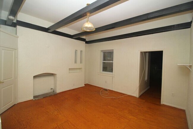 Foto del edificio - 212 E Biddle St