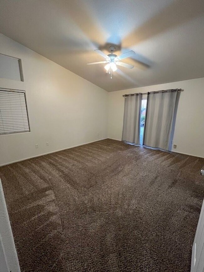 Building Photo - 3502 Southpass Dr