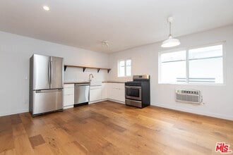 Building Photo - 3933 Marathon St