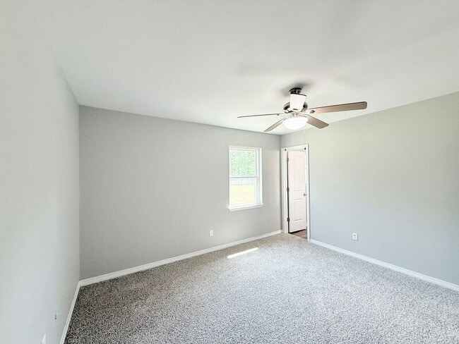 Foto del edificio - 6831 Saufley Pines Rd