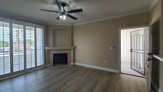 Foto del edificio - Upstairs 3 Bedroom condo