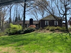 Building Photo - 504 Mountain Breeze Ln