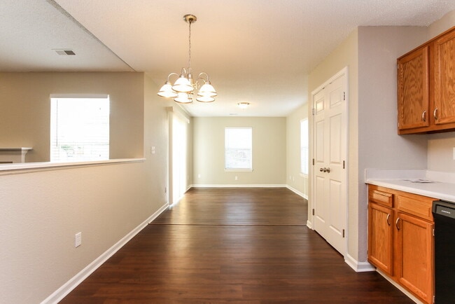 Building Photo - 4052 Caddy Way