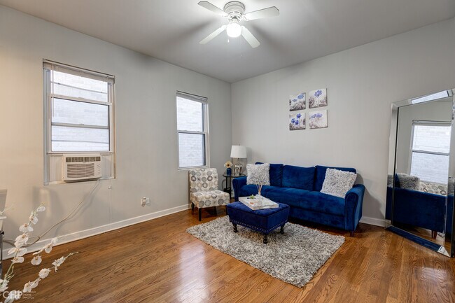 Building Photo - 2811 S Hillock Ave