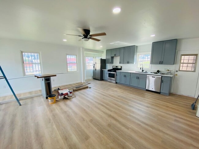 Building Photo - 2 Bedroom Home in San Diego