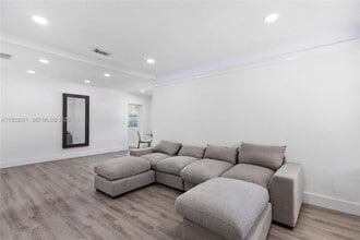 Building Photo - 4030 NW 1st Ave