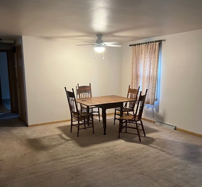 Dining space - 4025 S Nevada St