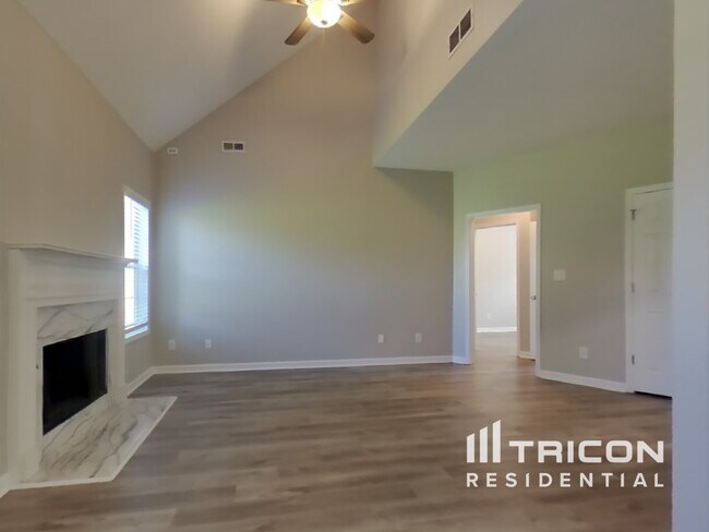 Building Photo - 124 Burleyson Dr