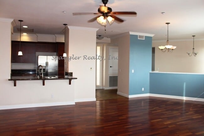 Building Photo - 553 Laguna Dr