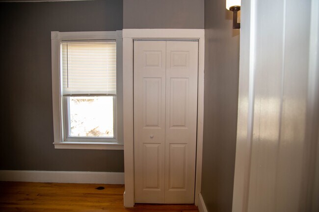 Foto del edificio - 95 Bradford Ave