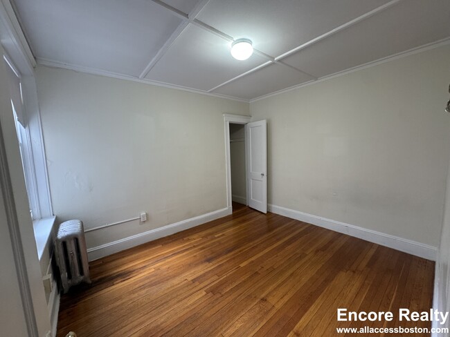 Building Photo - 1179 Boylston St