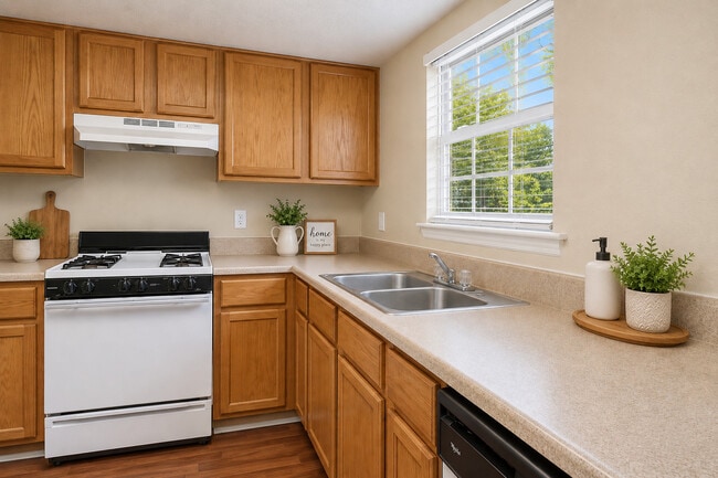 Building Photo - Live Oaks Apartments