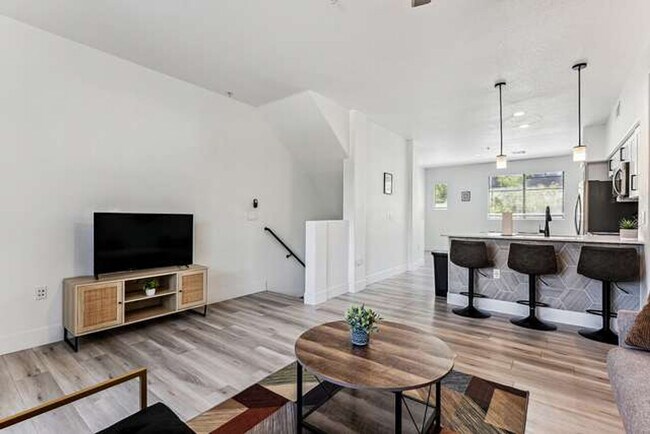 Foto del edificio - 6610 N 93rd Ave