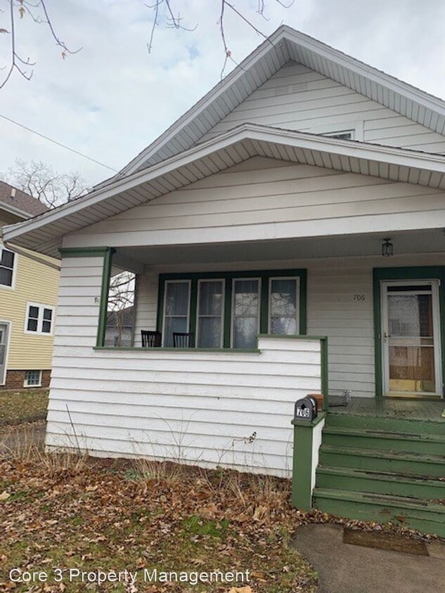 Primary Photo - 2 br, 2 bath House - 706 Franklin Ave