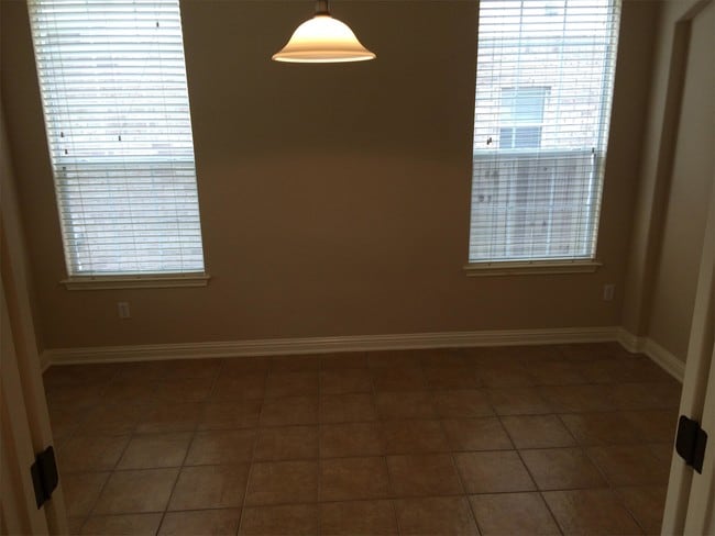 Building Photo - 2613 National Park Blvd