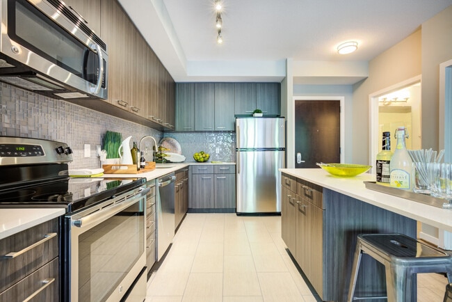 Building Photo - Tellus