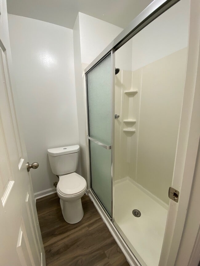 Building Photo - Arlington Apartments