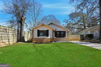 Building Photo - 310 Patterson Ave SE