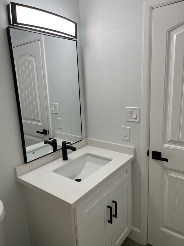 Foto del edificio - 548 S Udall