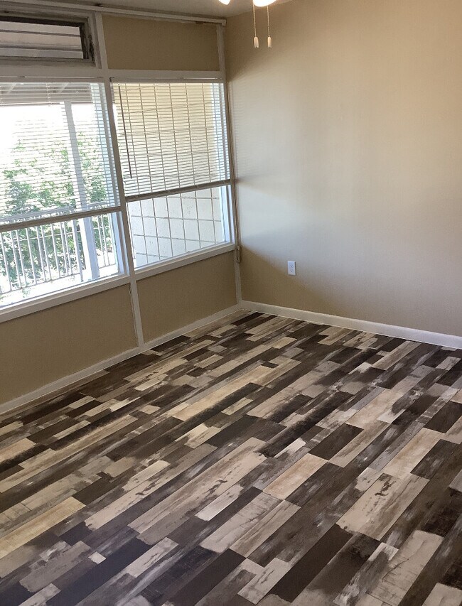 The Hillsides Apartments in Peoria Heights, IL