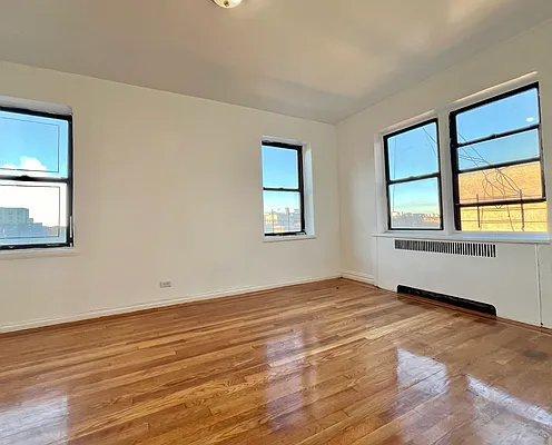 Primary Photo - 1 bedroom in Bronx NY 10458