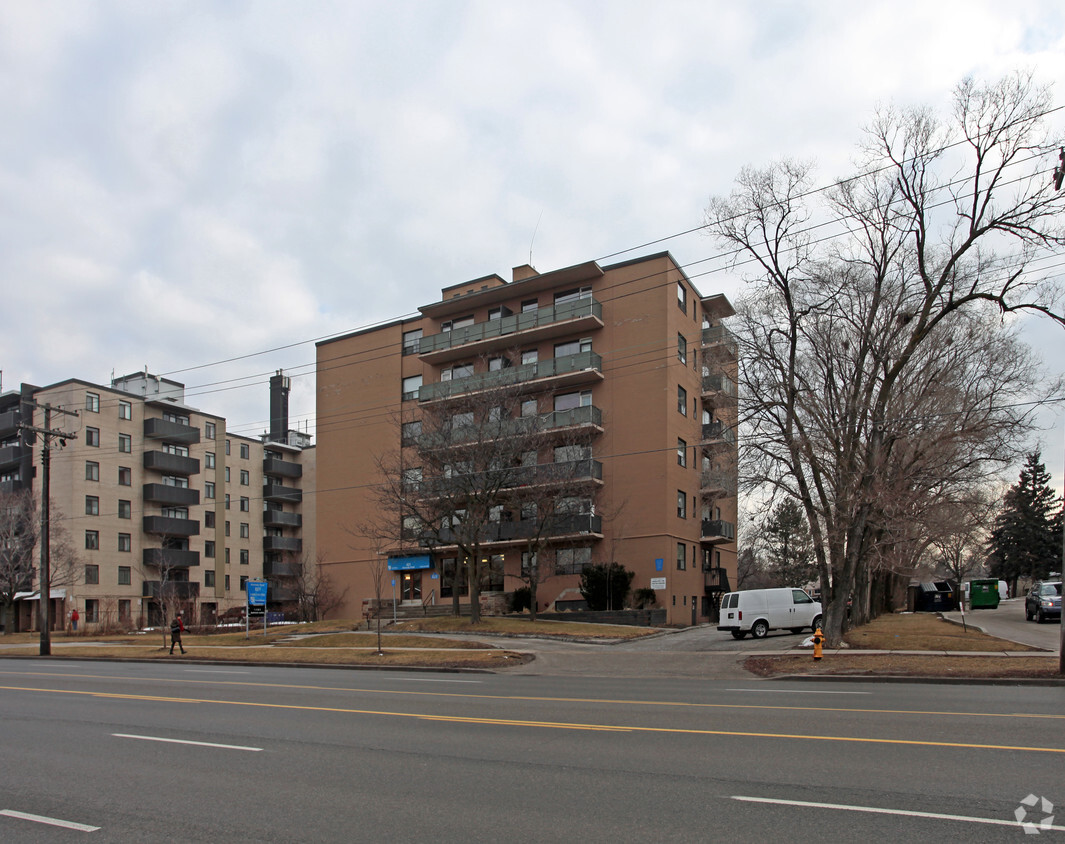 Building Photo - 821 Kennedy Rd