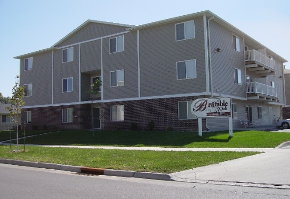 Foto principal - Bramble Oak Apartments