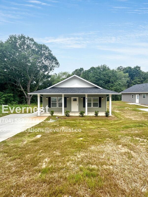 Building Photo - 411 S Spargo St