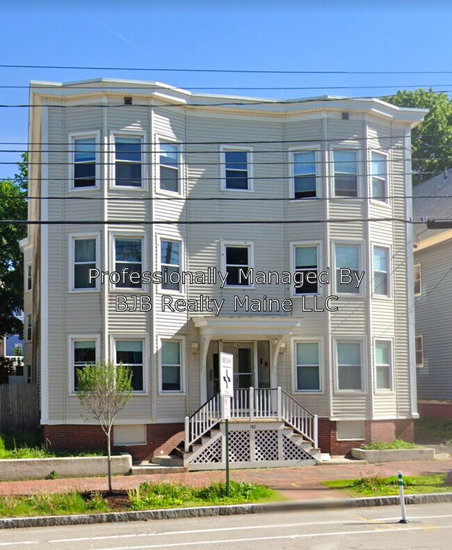 Building Photo - 142 Park Ave