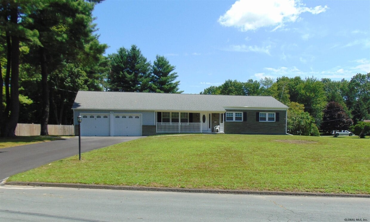 Primary Photo - 38 Casablanca Ct