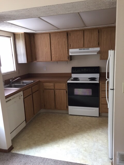 Building Photo - 5089 Dalmeny Ct