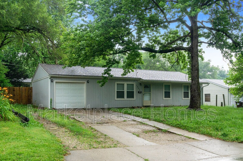 Primary Photo - 1805 Miller Dr