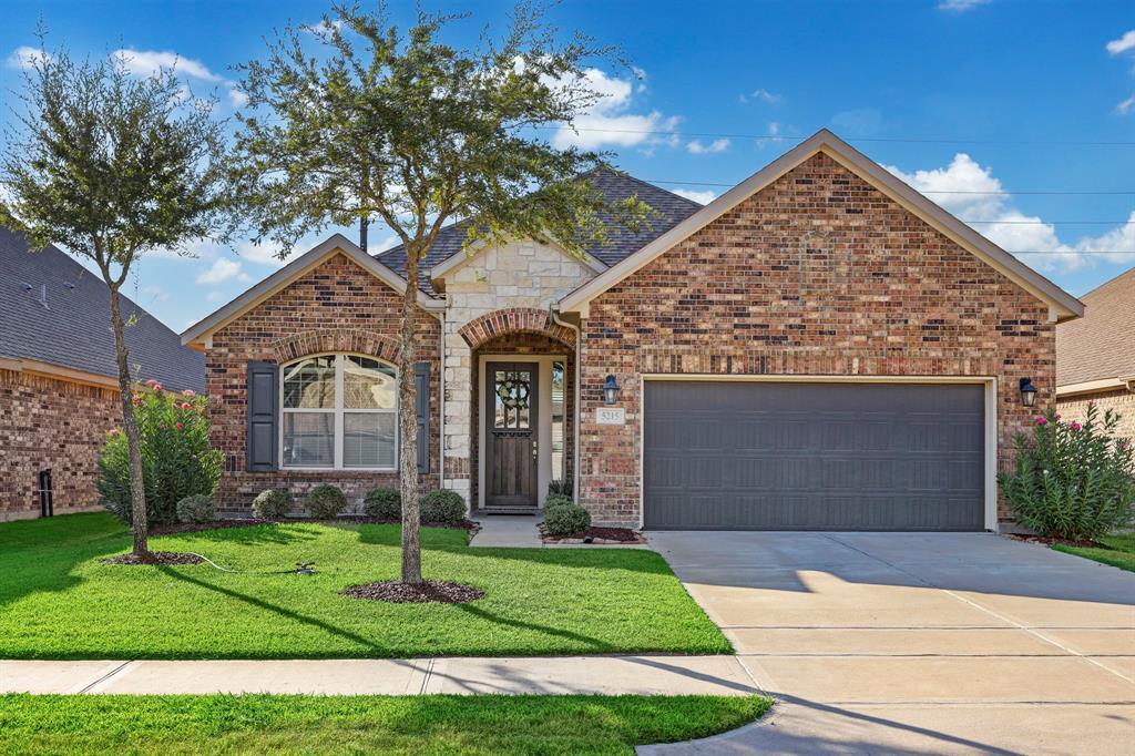 Foto principal - 5215 Baroness Ln