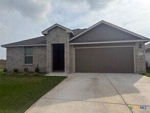 Building Photo - 2621 Torbenson Ct