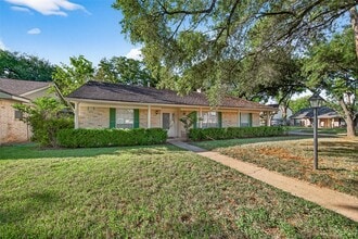 Building Photo - 9602 S Petersham Dr