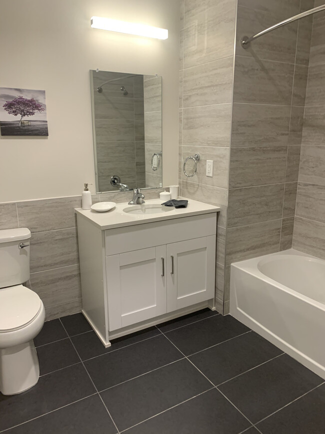 Building Photo - Newark New Jersey Luxury Apaartments
